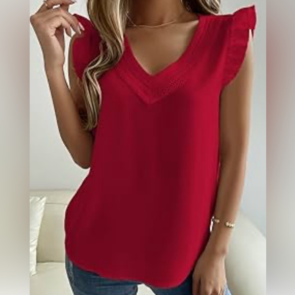 Size Small Red Top Never Worn
